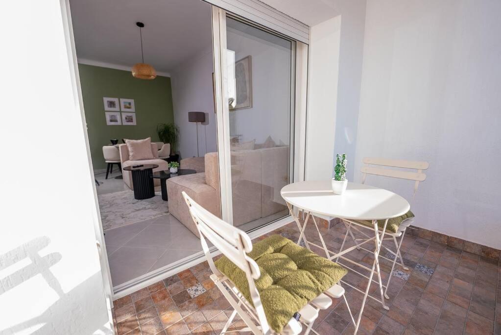 Tradition Meets Modern: 2Br Flat In Rabat Hassan Exterior photo